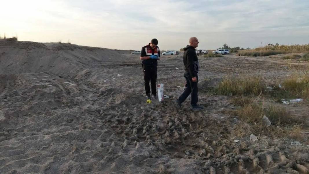 Kum Hırsızlarının Kevgire Çevirdiği Sahil Böyle Görüntülendi! 5